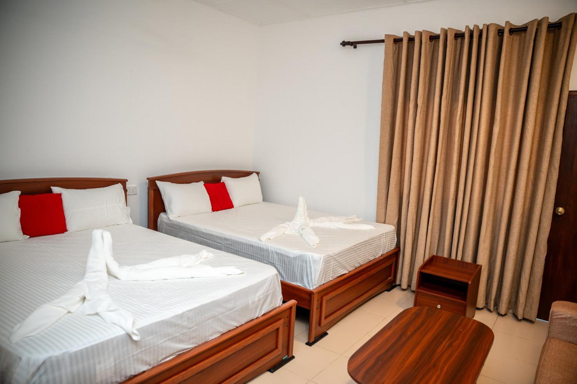 Sea Way Hotel 尼拉瓦利 外观 照片